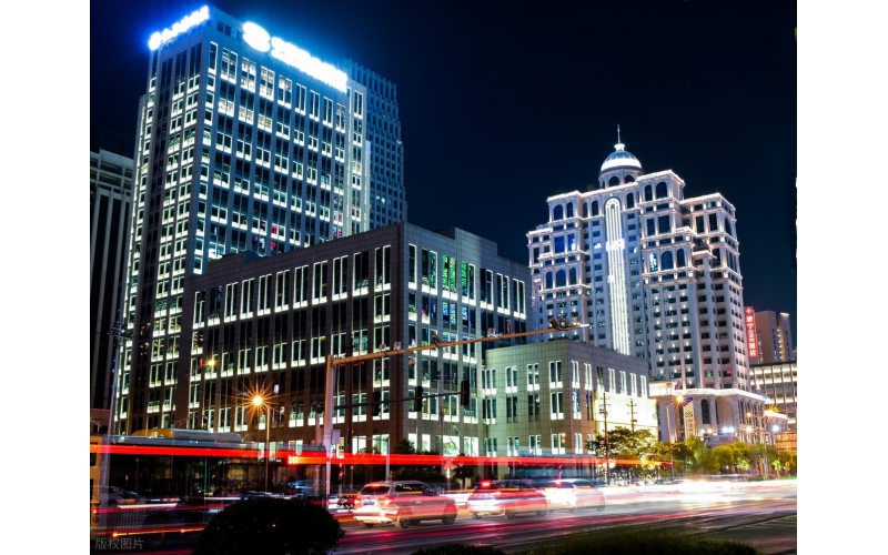 樓體為紙，光影為墨 &mdash;&mdash; 山東原實(shí)科技點(diǎn)亮齊魯建筑夜間新風(fēng)采