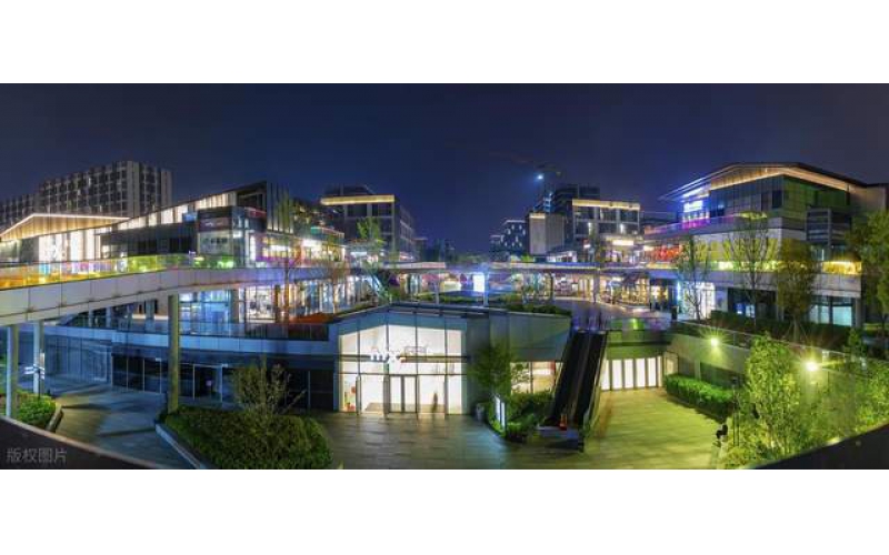 光影織就煙火巷 智亮齊魯夜經(jīng)濟(jì) &mdash;&mdash; 商業(yè)步行街亮化工程的創(chuàng)新升級(jí)